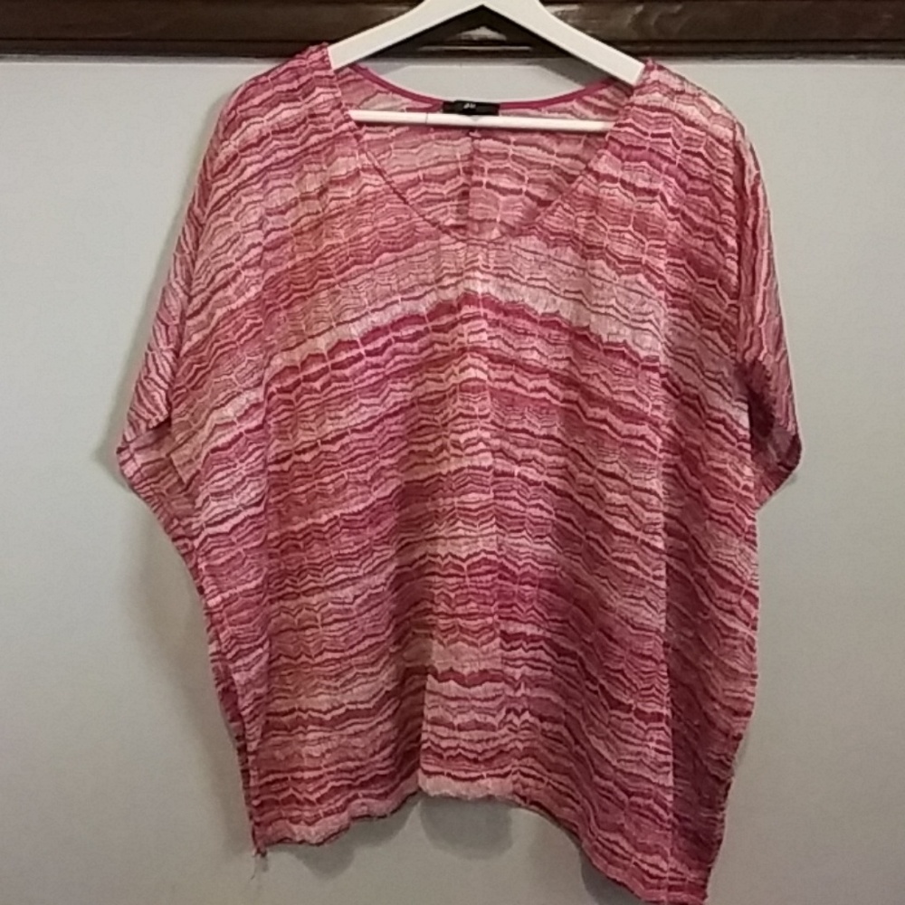 Fun glowu knit shirt